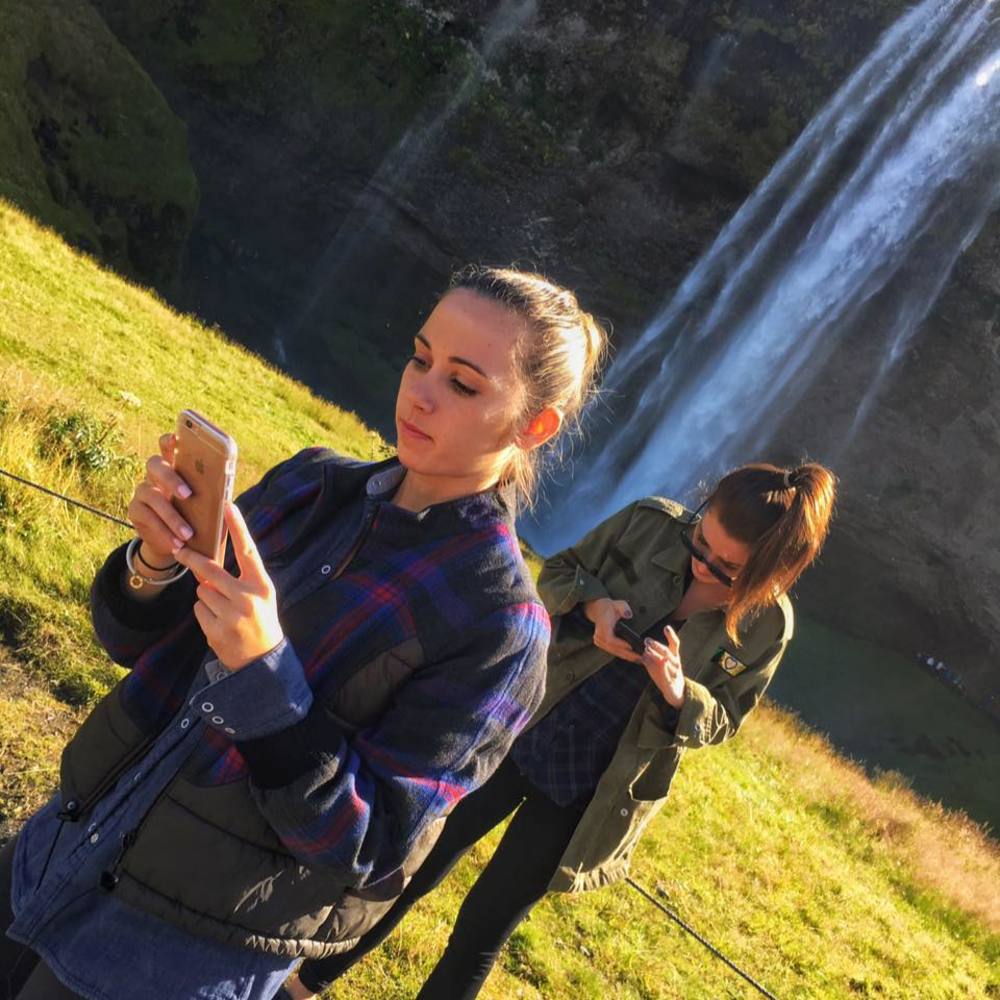 Meet your Posher, DL